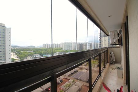 Varanda de apartamento à venda com 3 quartos, 70m² em Jacarepaguá, Rio de Janeiro