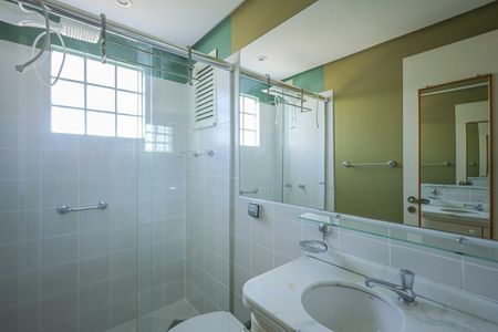 Apartamento para alugar com 75m², 2 quartos e 2 vagasBanheiro da Suíte