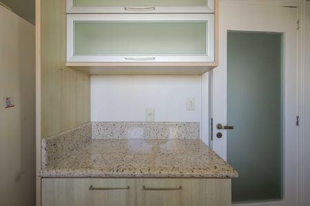 Apartamento para alugar com 75m², 2 quartos e 2 vagasCozinha