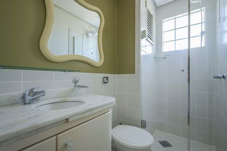 Apartamento para alugar com 75m², 2 quartos e 2 vagasBanheiro Social