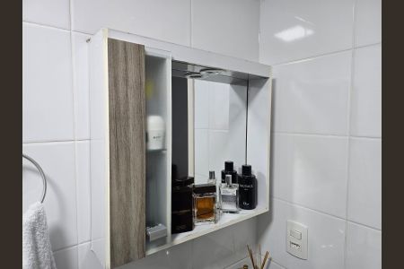 Apartamento para alugar com 63m², 2 quartos e 1 vaga Apartamento para alugar com 63m², 2 quartos e 1 vagaBanheiro da Suíte