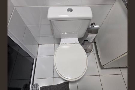 Apartamento para alugar com 63m², 2 quartos e 1 vaga Apartamento para alugar com 63m², 2 quartos e 1 vagaBanheiro da Suíte