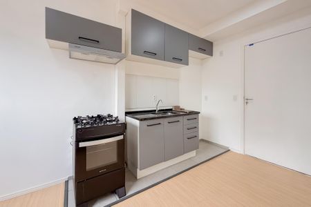 Cozinha e Área de Serviço de apartamento para alugar com 1 quarto, 25m² em Sé, São Paulo