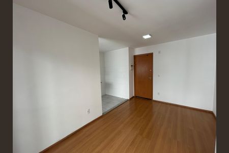 Sala de apartamento para alugar com 2 quartos, 43m² em Encantado, Rio de Janeiro