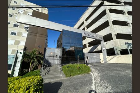 Apartamento para alugar com 43m², 2 quartos e 1 vagaFachada e portaria