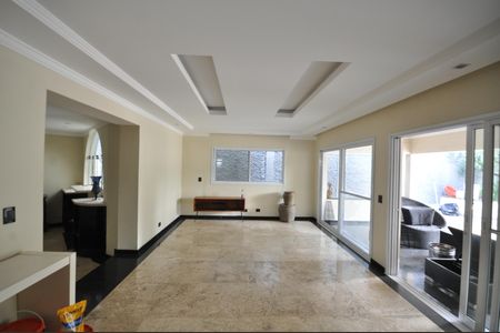 Casa para alugar com 800m², 3 quartos e 4 vagasSala de Estar