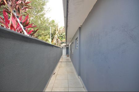 Casa para alugar com 800m², 3 quartos e 4 vagasCorredor lateral