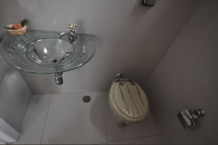 Casa para alugar com 800m², 3 quartos e 4 vagasLavabo