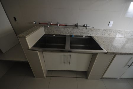 Casa para alugar com 800m², 3 quartos e 4 vagasÁrea de Serviço