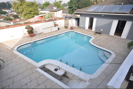 Casa para alugar com 800m², 3 quartos e 4 vagasPiscina