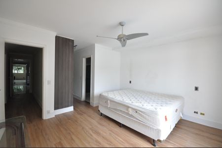Casa para alugar com 800m², 3 quartos e 4 vagasSuíte master