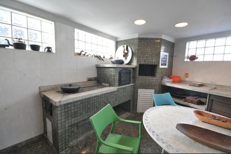 Casa para alugar com 800m², 3 quartos e 4 vagasChurrasqueira