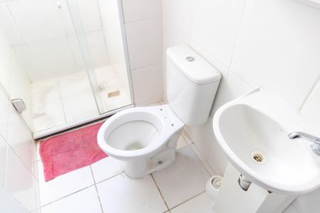 Apartamento para alugar com 50m², 2 quartos e 1 vaga Apartamento para alugar com 50m², 2 quartos e 1 vagaBanheiro social