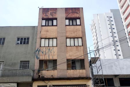 Apartamento à venda com 40m², 2 quartos e sem vaga Apartamento à venda com 40m², 2 quartos e sem vagaFachada
