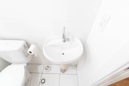 Apartamento à venda com 40m², 2 quartos e sem vaga Apartamento à venda com 40m², 2 quartos e sem vagaBanheiro
