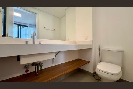 Apartamento para alugar com 63m², 1 quarto e 1 vaga Apartamento para alugar com 63m², 1 quarto e 1 vagaBanheiro da Suíte