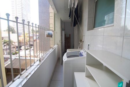 Apartamento para alugar com 68m², 2 quartos e 1 vagaÁrea de Serviço