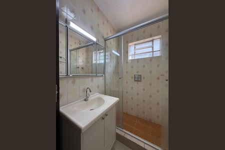 Casa para alugar com 200m², 3 quartos e 3 vagasBanheiro social