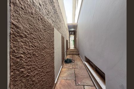 Casa para alugar com 200m², 3 quartos e 3 vagasQuintal
