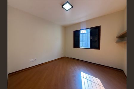 Casa para alugar com 200m², 3 quartos e 3 vagasQuarto 4