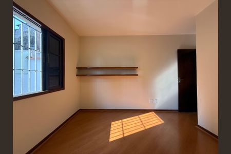 Casa para alugar com 200m², 3 quartos e 3 vagasQuarto 4