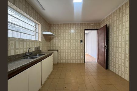 Casa para alugar com 200m², 3 quartos e 3 vagasCozinha