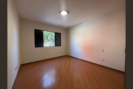 Casa para alugar com 200m², 3 quartos e 3 vagasQuarto 1