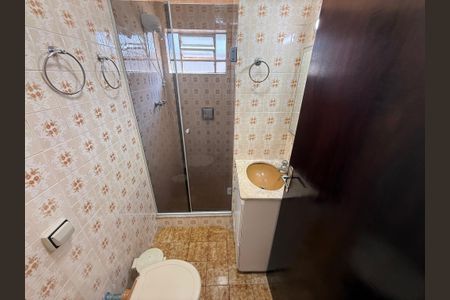 Casa para alugar com 200m², 3 quartos e 3 vagasBanheiro social 2