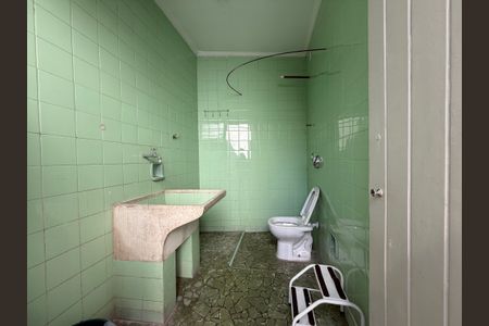 Casa para alugar com 200m², 3 quartos e 3 vagasBanheiro de serviço