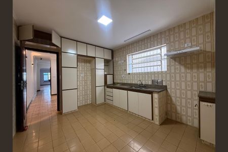 Casa para alugar com 200m², 3 quartos e 3 vagasCozinha