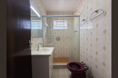 Casa para alugar com 200m², 3 quartos e 3 vagasBanheiro social