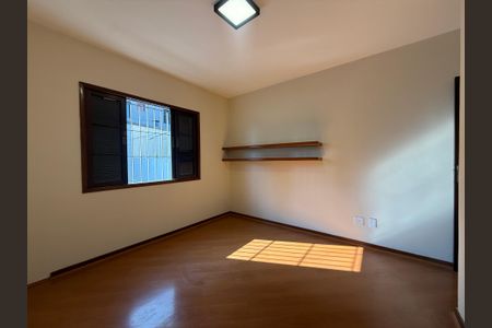 Casa para alugar com 200m², 3 quartos e 3 vagasQuarto 4