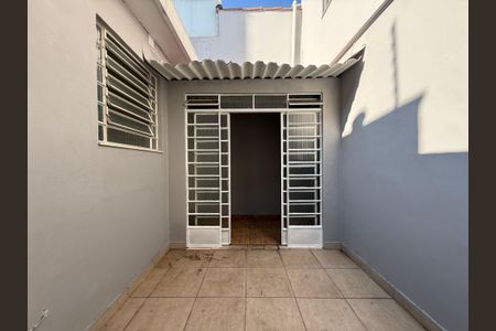 Casa para alugar com 200m², 3 quartos e 3 vagasQuintal