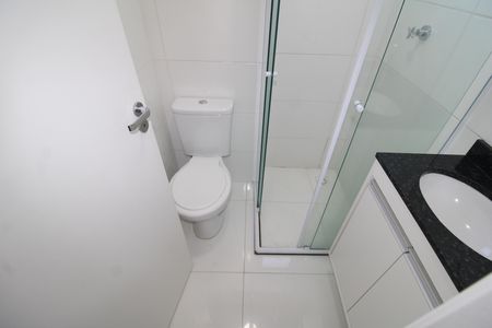 Banheiro social de apartamento para alugar com 1 quarto, 35m² em Vila Dom Pedro Ii, São Paulo