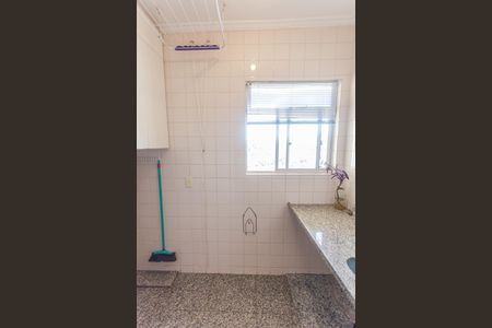 Apartamento para alugar com 68m², 2 quartos e 1 vagaÁrea de Serviço