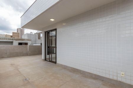 Apartamento à venda com 120m², 2 quartos e 2 vagasTerraço