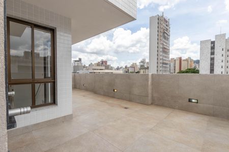 Apartamento à venda com 120m², 2 quartos e 2 vagasTerraço