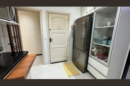 Apartamento à venda com 144m², 3 quartos e 3 vagasCozinha