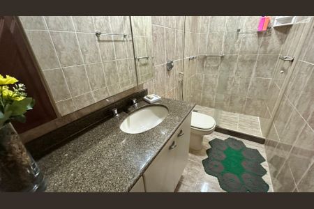 Apartamento à venda com 144m², 3 quartos e 3 vagasBanheiro Social