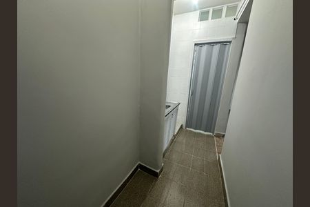 Cozinha de apartamento para alugar com 1 quarto, 39m² em Itararé, São Vicente