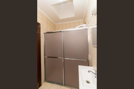 Casa à venda com 116m², 3 quartos e 2 vagasBanheiro social