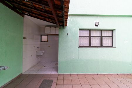 Casa à venda com 116m², 3 quartos e 2 vagasQuintal