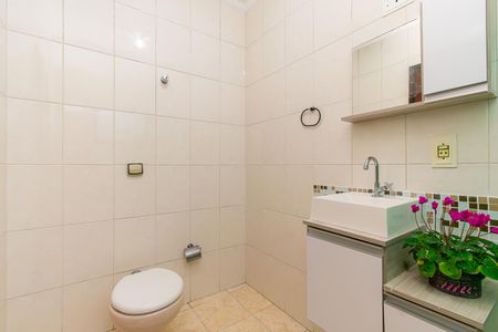 Casa à venda com 116m², 3 quartos e 2 vagasBanheiro da Suíte