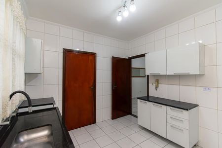 Casa à venda com 116m², 3 quartos e 2 vagasCozinha