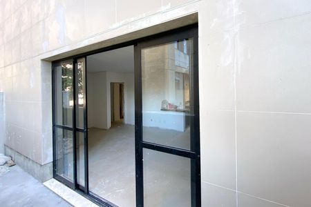 Apartamento à venda com 101m², 3 quartos e 2 vagas Apartamento à venda com 101m², 3 quartos e 2 vagasVaranda