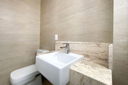 Apartamento à venda com 101m², 3 quartos e 2 vagas Apartamento à venda com 101m², 3 quartos e 2 vagasBanheiro da Suíte 1