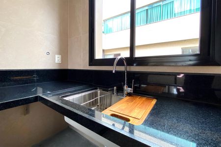 Apartamento à venda com 101m², 3 quartos e 2 vagas Apartamento à venda com 101m², 3 quartos e 2 vagasCozinha