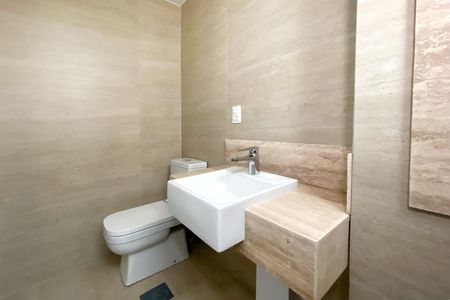 Apartamento à venda com 101m², 3 quartos e 2 vagas Apartamento à venda com 101m², 3 quartos e 2 vagasBanheiro da Suíte 1