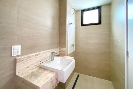 Apartamento à venda com 171m², 3 quartos e 2 vagasBanheiro da Suíte 1