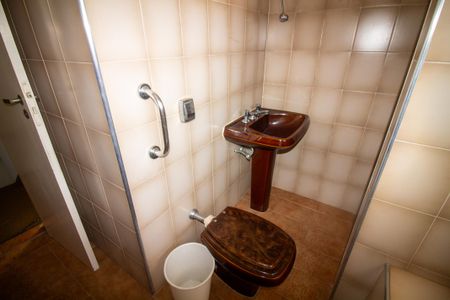 Casa à venda com 140m², 3 quartos e 2 vagasBanheiro 1